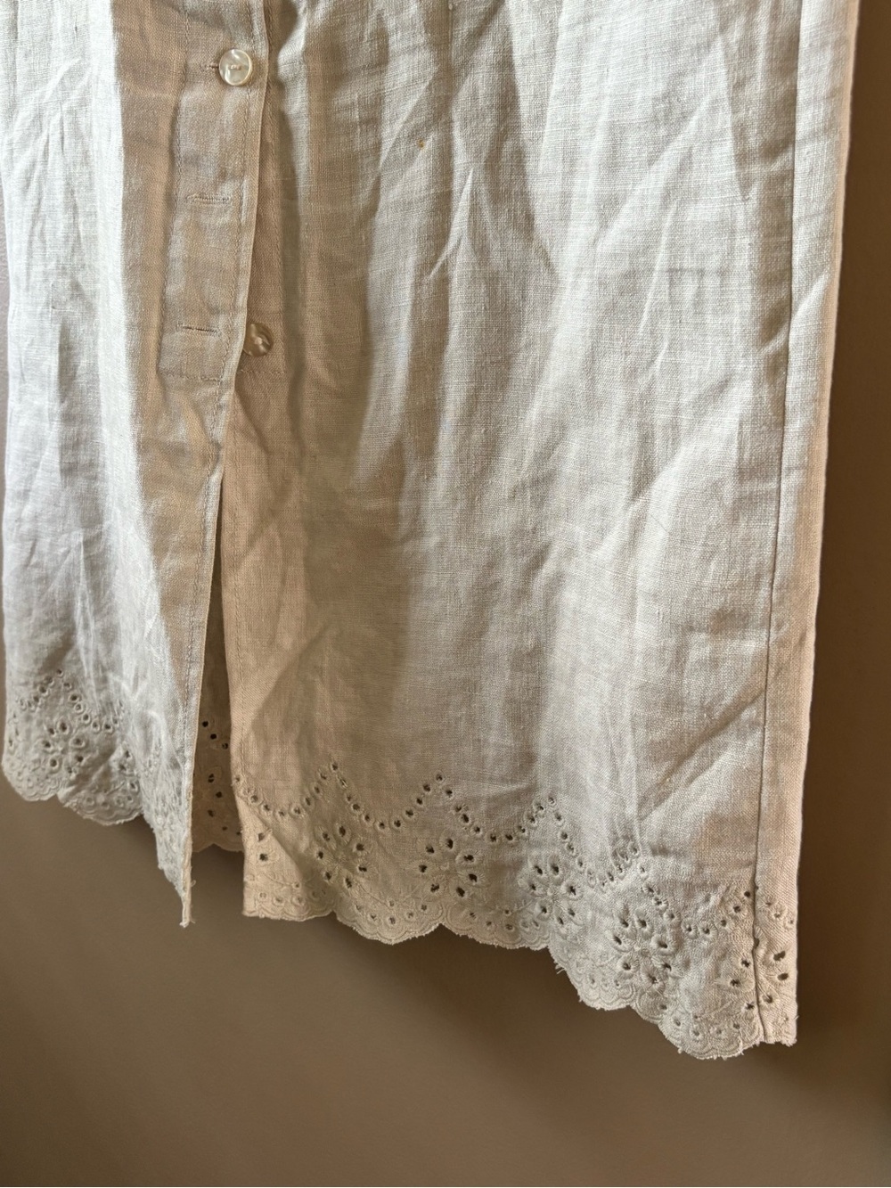Linen-Blend Cream Button-Front Midi Skirt with Eyelet Hem - Picture 2 of 6